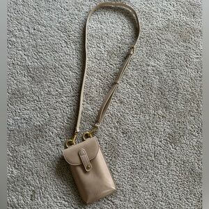 Fawn Design Cellphone crossbody purse/holder